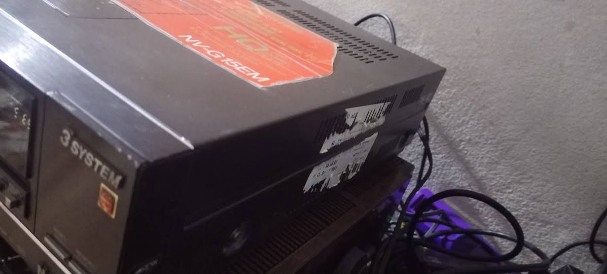 سلام عليكم فيديو نشنل G15 جداً نظيف السعر ١٥٠ يوجد توصيل ***********
