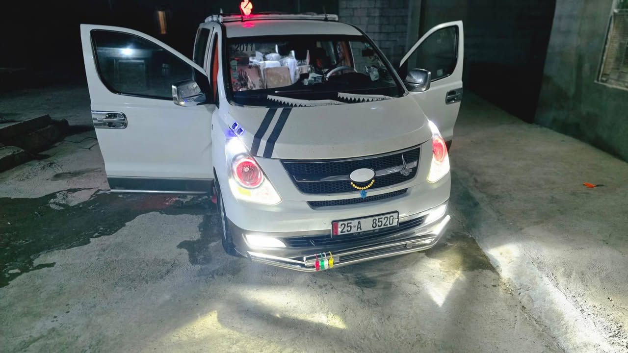 ستاركس للبيع ١١رقم كركوك انكليزي السعر 55وبيها مجال اتصال ***********
***********
مكان السيارة كركوك الحويجه قريه تل علي 
تستلم كاز البحث دوز كركوك سياره حلوه 
حياكم الجميع  سنويه لل29بيع مستعجل
