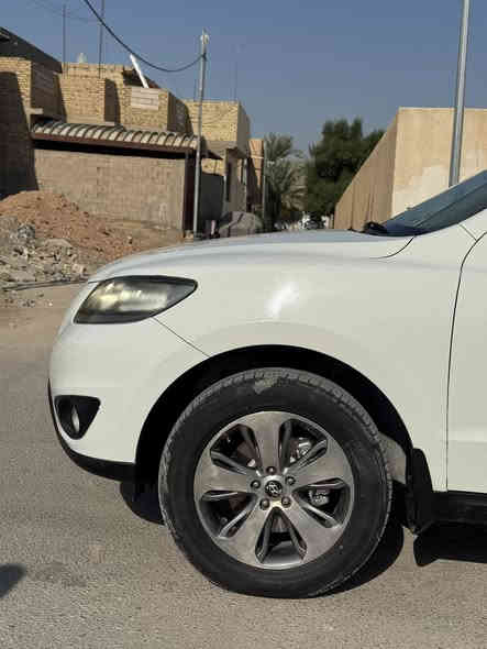 سنتافي ٢٠١٢                                                                              تخم تاير جديد                                                                                    ٤ سلندر.      مكفوله ماعده بارد كد شبر 
رقم التليفون ***********
