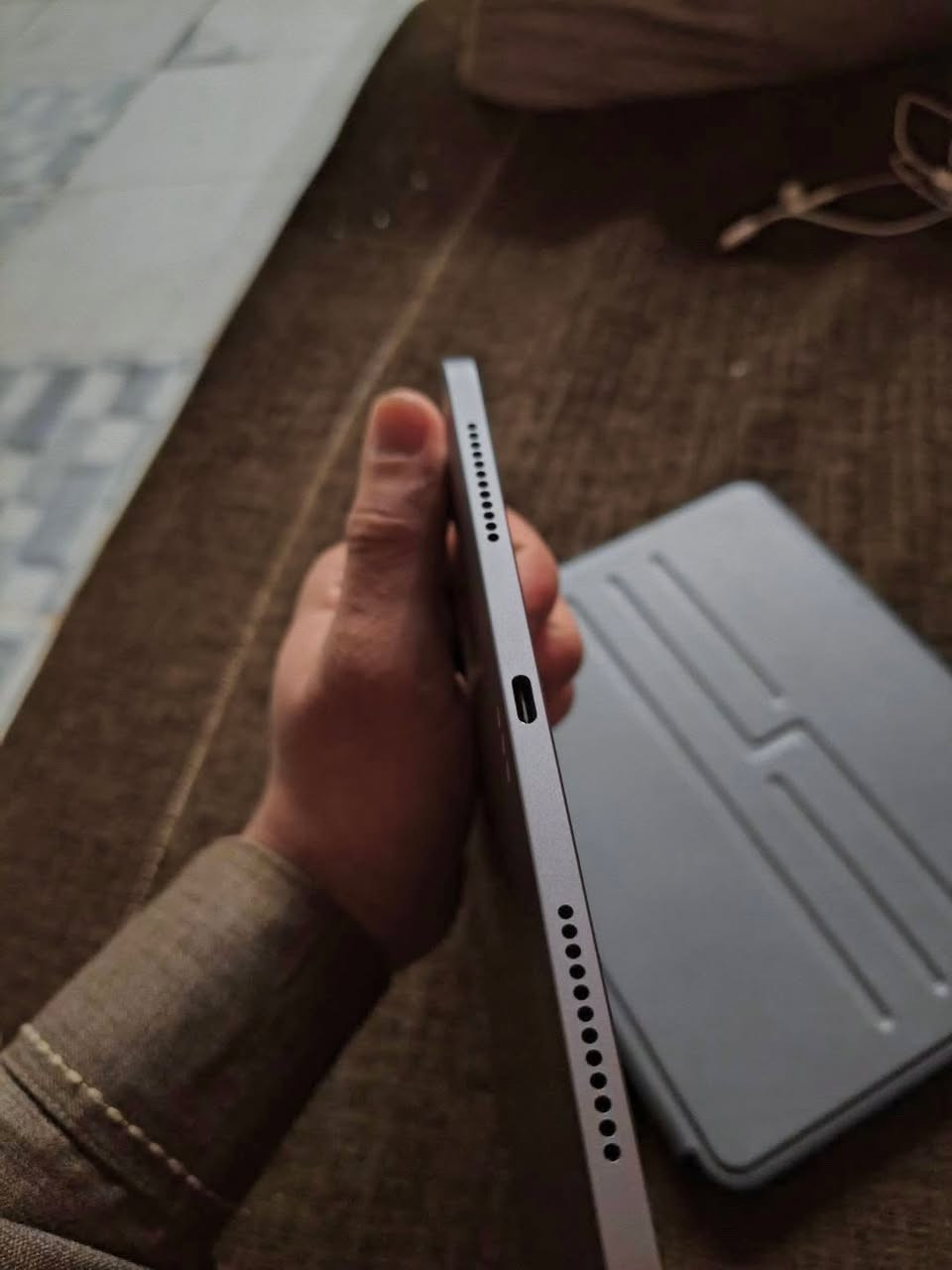 🔥 للبيع السريع 🔥 iPad Air M2 128GB كسر زيرو بطارية 95%

• الجهاز استعمال خفيف جدًا وحالته ممتازة كأنه جديد
• بطارية 95% 🔋
• مساحة 128 جيجا
• معاه كل حاجته (علبة + شاحن)
• مفيش أي خدوش أو مشاكل خالص

💰 السعر: 25,000 جنيه (قابل للتفاوض للجادين)
📍 المكان: [البدرشين و المنيب ]

📩 للتواصل خاص


**إذا كنت صاحب هذا الإعلان وتريد حذفه لأي سبب، رجاءا أرسل رسالة إلى الدعم الفني**