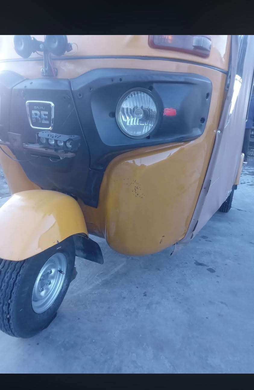 سلام عليكم تكتك البيع مرقمه رقم بغداد تحويل ثاني يوم تكتك فول مانقصه شي كلشي شغال مكان بغداد الشعله سعر عل رقم ***********
