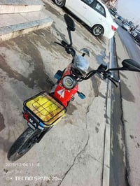 ماطور شحن • ٥ بطاريات • ٤ سرعات