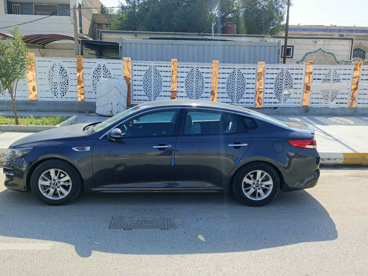 السلام عليكم اوبتيما امريكي ١٨  ٢٤٠٠ السياره قطعتين وتفاصيل اكثر اتصل *********** السعر ١١٥
