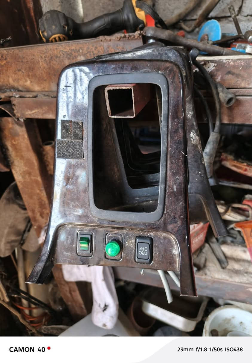 غراض راس الثور فلات شرط حاويه السعر مناسب العنوان ميسان كميت توصيل جميع المحافظات ***********/***********
