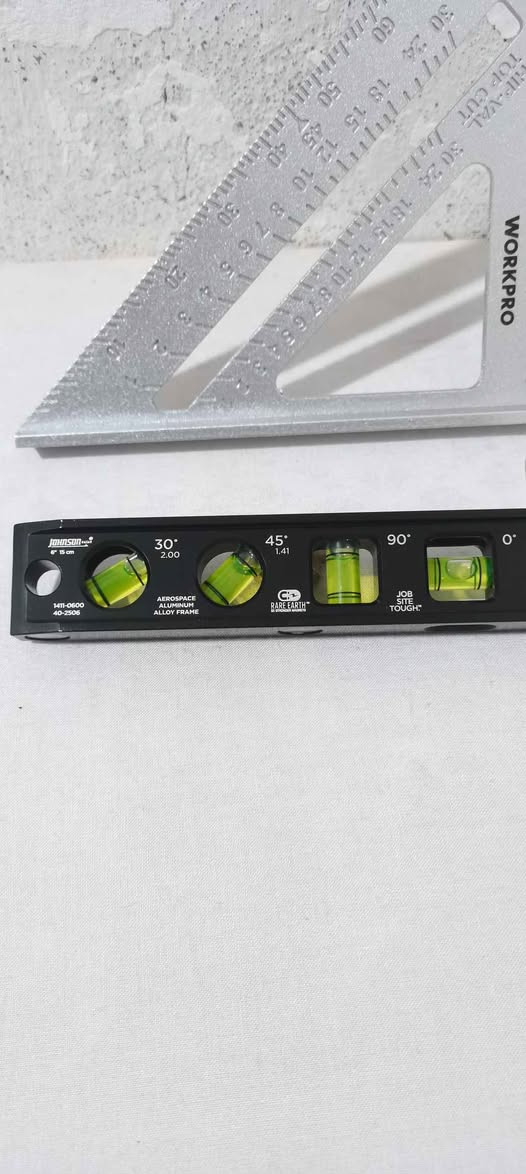 للبيع أدوات حدادة صناعة أمريكية 🇺🇸

مثلث زوايا زائد ميزان مغناطيسي

جدد غير مستعملات

مكاني البصرة القرنة *********** المدائن, بابل
