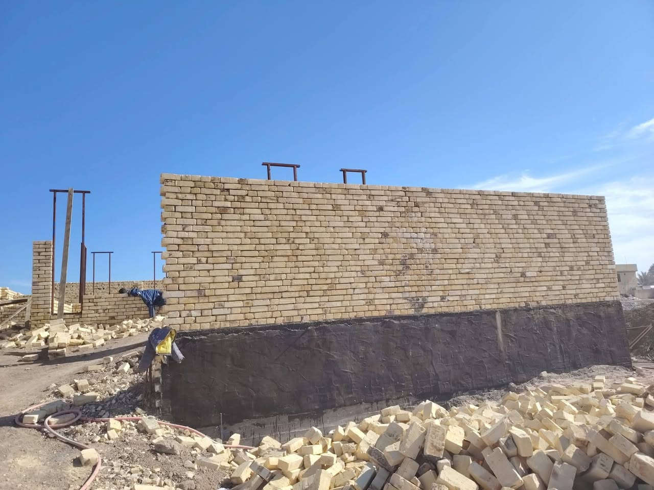 خلفية بناء نشتغل على الدبل باليوميه قطعي ابلوك الاستفسار ***********
