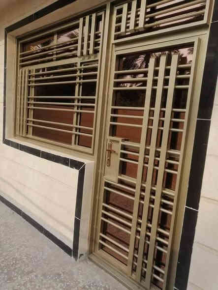 صباغ وديكورات منزليه داخلي وخارجي وعمل كافه الاصباغ 

طلس معجون وستن +ورق جدران +سحبات فوم داخليه 

ترميم البيوت القديمه + معالجه الرطوبه + سنفره جدران 

ديكور بديل الرخام والخشب والشيبورد + صبغ سيراميك 

شبابيك تنظيف وصبغ+ شغل درجه اولى+ ***********
