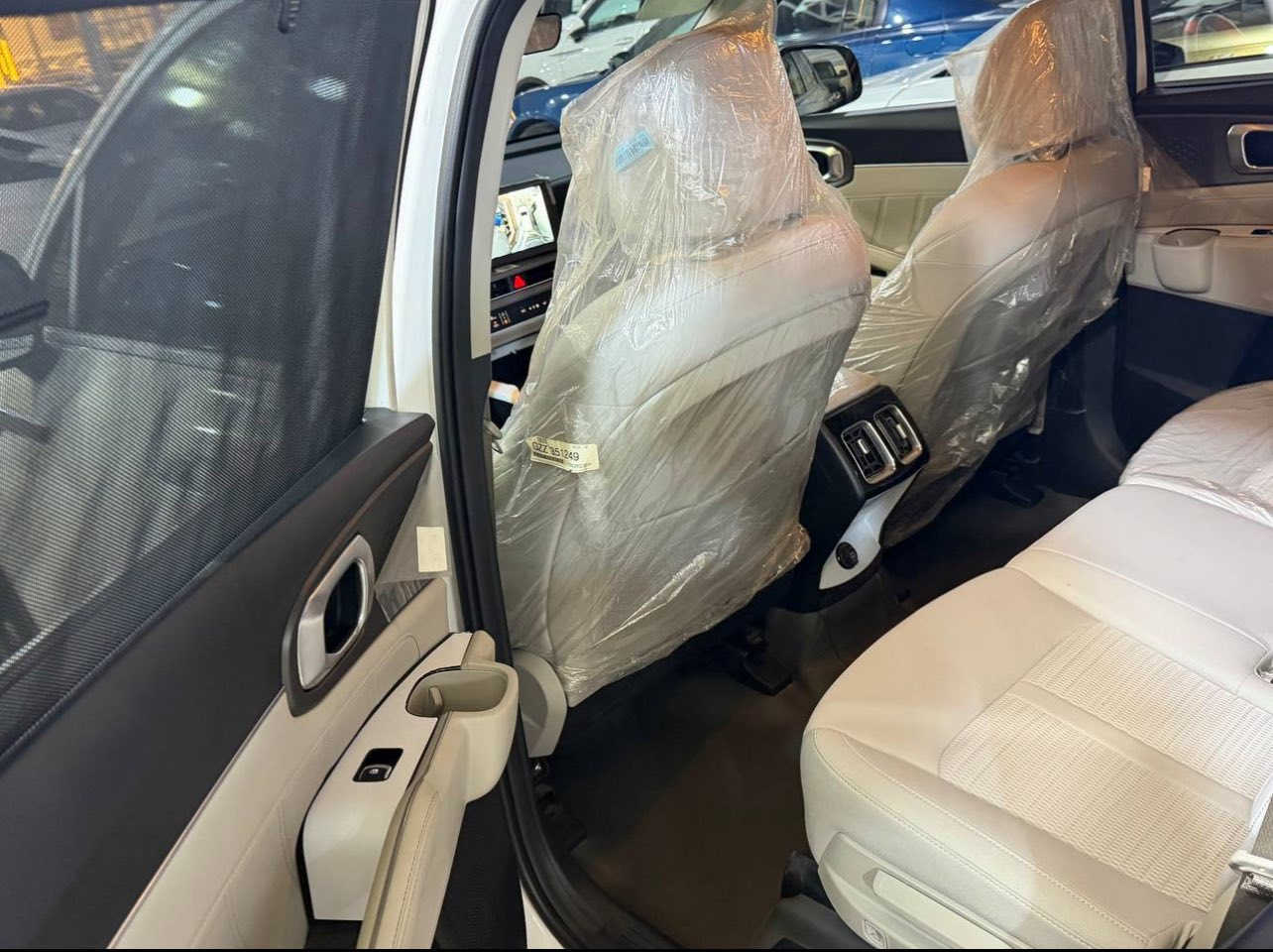 سورنتو 2025 ماشيه 7000     فول مواصفات 5 كامرات موبايل***********
