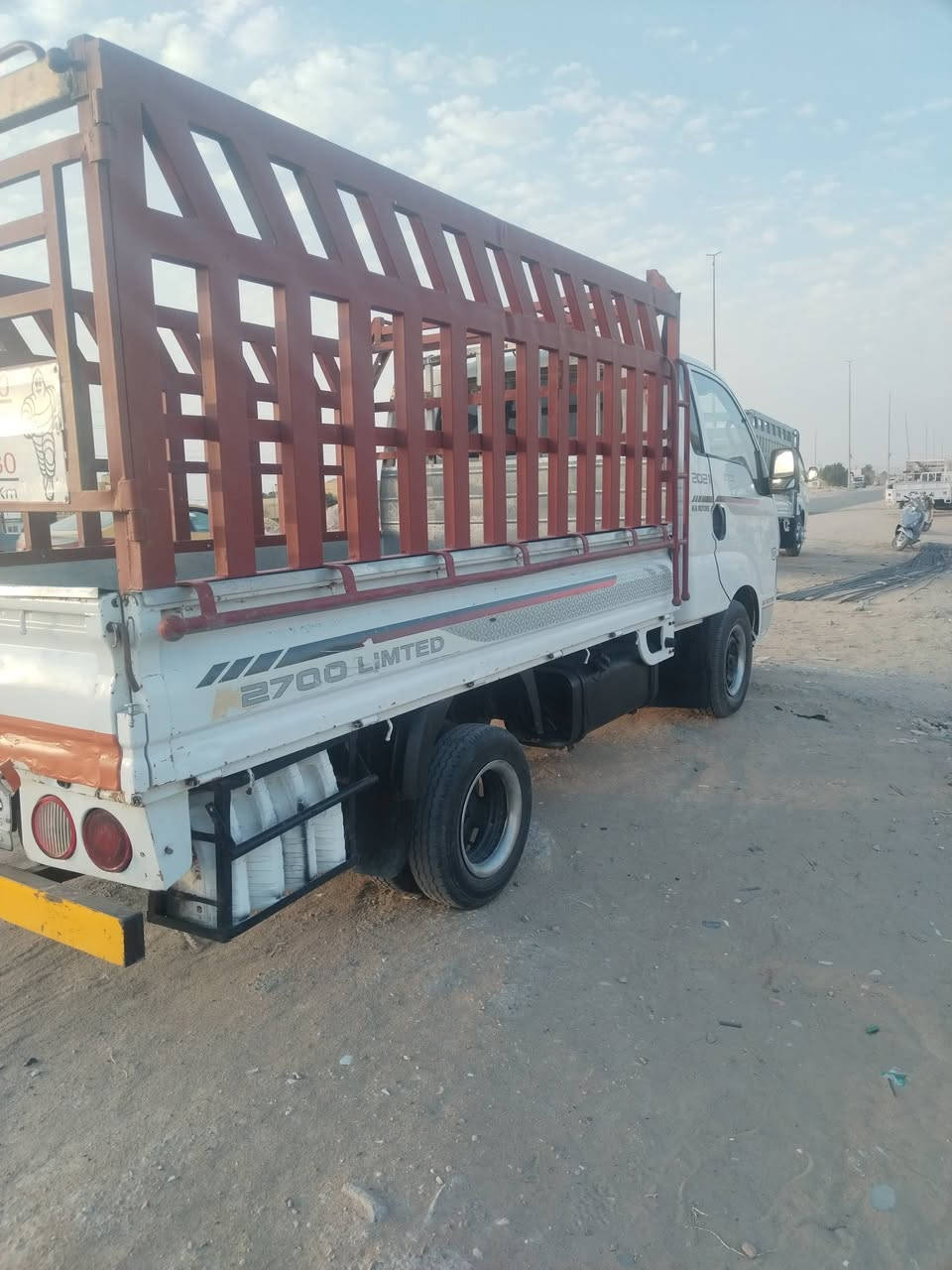 سلام عليكم بنكو البيع مو ديل 17  رقم ذي قار تحويل مباشر *********** مكان سياره ناصريه مركز
