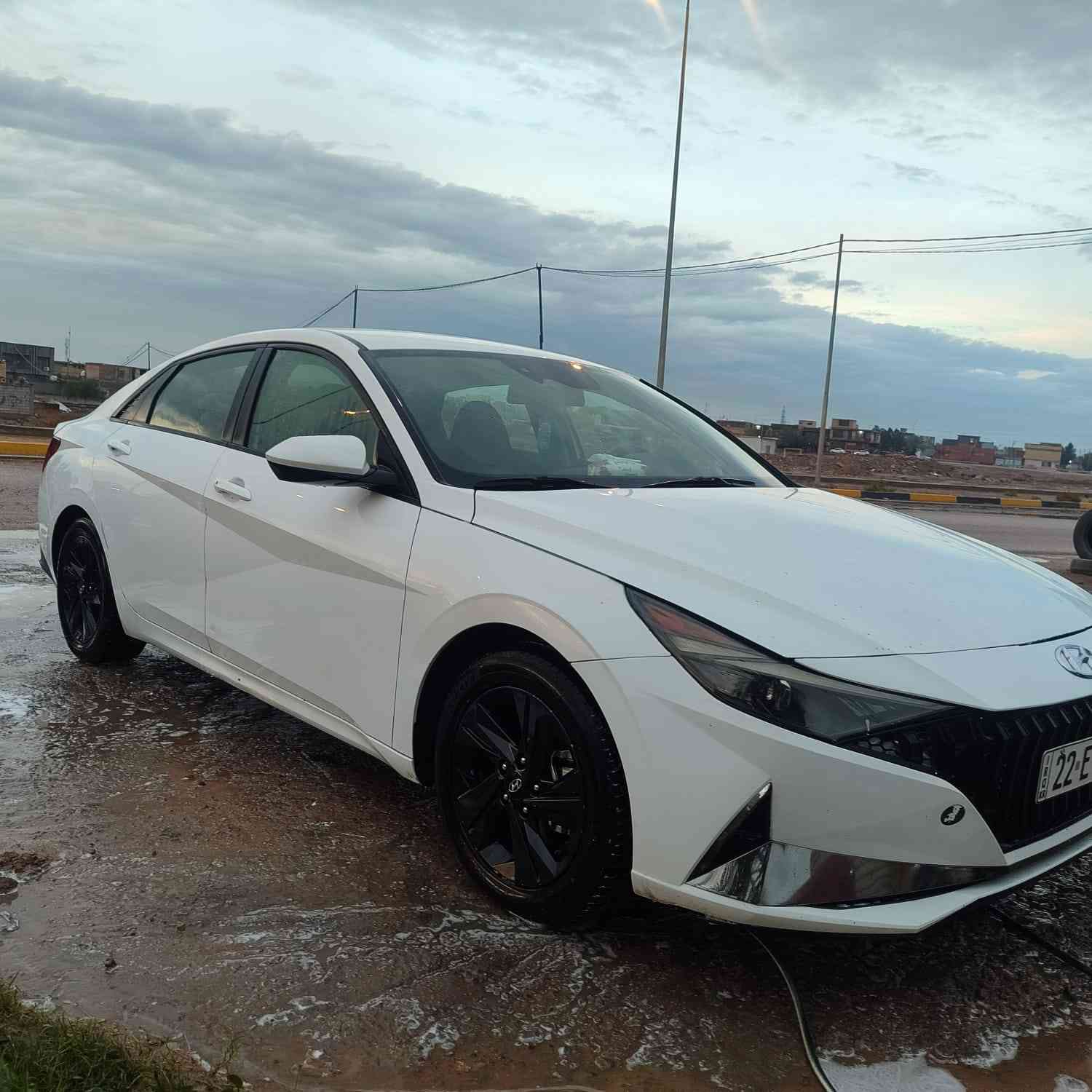 سلام عليكم سياره النتره موديل 2021 سياره مكفولة من حادث بيه اربع قطع كلير كير ومكينه 2000 دوش وتخم تاير وحداديه مكفولات كفاله عامه تبريد تدفئه سياره جاهزه أسعر 135 وبيه مجال مكاني كربلاء طوريريج الرقم 
***********
***********
