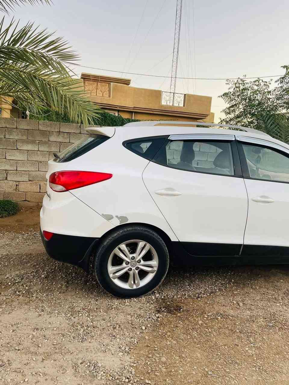 سلام عليكم توسان 2013خليجي للبيع سياره جاهزه وخير من الله من صدر وتايرات ومحرك وكير خير من الله رقم صلاح الدين مميز سياره بيها بارد بل باب لخلفي ولباقي كفاله عامه شرط 
محرك لاتنقيص ولا تبخير جاهزا 
ومواصفات سياره عاديه
مكان سياره صلاح دين دجيل
لل استفسار ‭0782 529 1984‬
