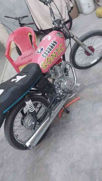 ســلام عليكم ؏ــنـدي هــآي دراجه للبيع مامفتوح دراجه نضيفه فول شلعه معدل دراجه تخبل ماتحتاج مصرف نوع دراجه سي جي نامه موديل24/ ***********
