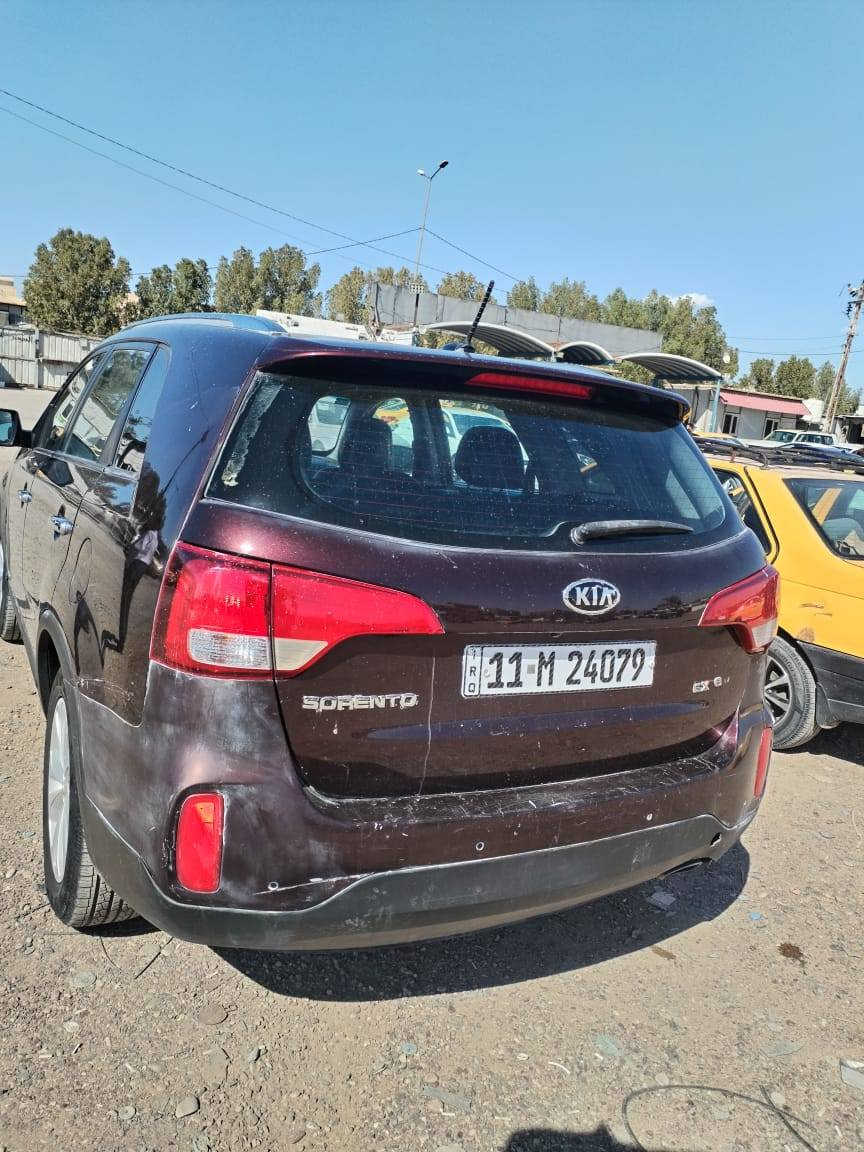 سورنتو موديل ٢٠١٥ وارد أمريكي حادث بسيط جنطه ٦ سلندر مكينه مفتوحه تجفيت حديث تبريد تختم تاير بانورما صدر جديد السعر ١٥٠ ورقه***********
