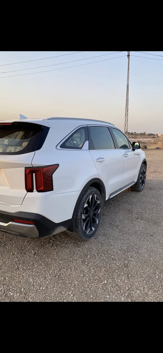 للبيع كيا سورنتو موديل 2025 مرقم بغداد السياره كفاله عامه من كلشي مواصفات قماره حديد محرك 6 كراسي كهربا دبل كاميرا ويل 20 داتشو سايدبريك دكمه نظام اوتو بالإضافه إلى باقي المواصفات المعروفه 
السعر 325 وبيها مجال قليل 
المكان ذي قار - الرفاعي
***********
