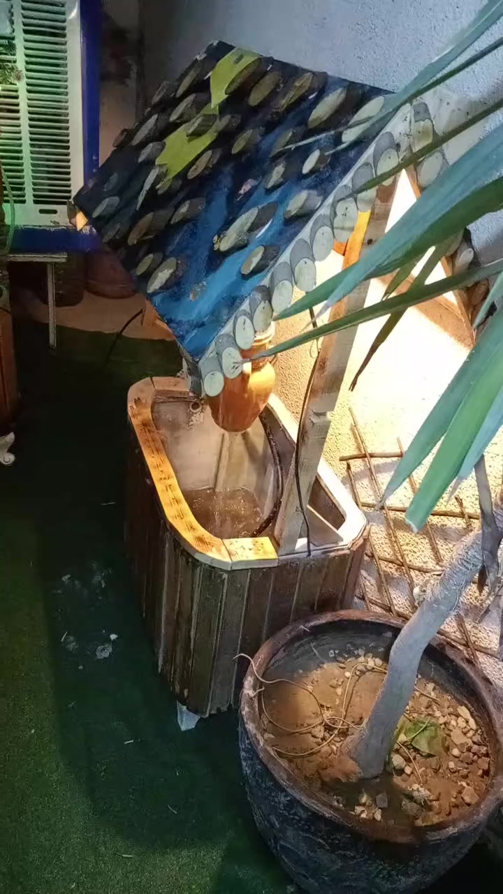 السلام عليكم نافورات عدد 2 روعه اليريد يجي خاص او ينتصل ***********
