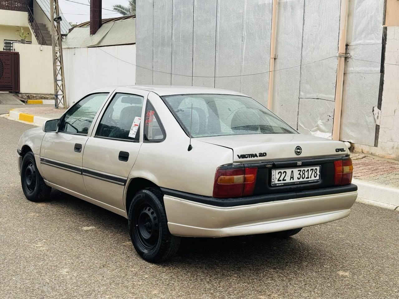 اوبل فكترا للبيع 
موديل 1991
رقم اربيل جديد شرط التحويل والوكاله
محرك 20. كير ومحرك شرط لاصرف ولابخار ولاصوت
سياره بدون مصرف جاهزه من كل النواحي
كهربائيات وتخم تاير وصدر امامي وخلفي كلها جديد
سياره بدون ضربه مصبوغه عام للجماليه فقط
السعر 38
*********** طوز, صلاح الدين
