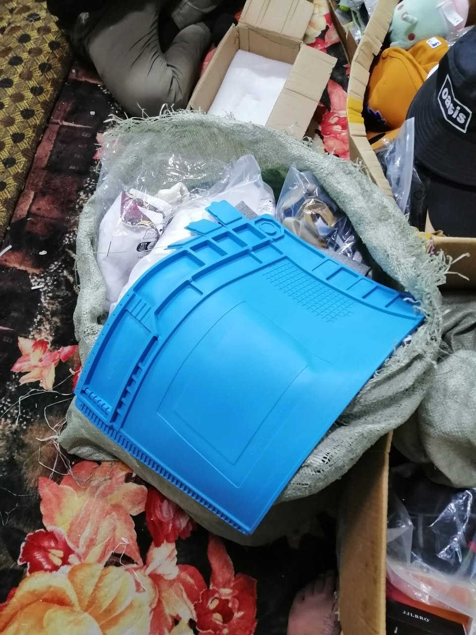 سلام عليكم
غراض للبيع كلشي وسعره


**إذا كنت صاحب هذا الإعلان وتريد حذفه لأي سبب، رجاءا أرسل رسالة إلى الدعم الفني**