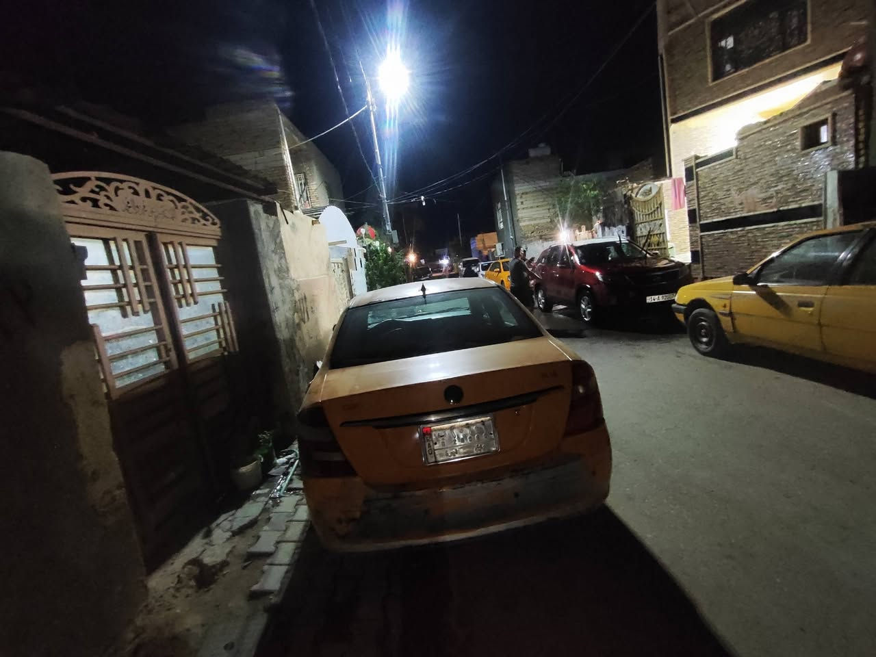 سلام عليكم جيلي موبل مديل 13 قاصرين مكفوله من ضربه وصبغ وتبديل كير مكينه جدد تبريد ثلج تخم تاير ابو الخطه حداديه جديده دواخل جلد شاشه دمام لايت زنون جاهزة من كلشي رقم بابل بيع او مراوس  سعر 20 ***********
