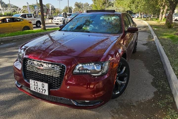 كرايسلر 300 S اوباما 2023 اصل
 رقم بغداد باسمي بدون صبغ كفالة بدون ايرباك
ضرر جدا بسيط موضح بالصور بارد مكانين مع تكحيل فقط
عداد المسافات: 21 الف ميل حقيقي 

🟪 السعر  :: الطلب في التعليقات ويوصلك مباشرة ✍️ 📩

الإضافات:
بانوراما
مقاعد جلد
محرك 3600 6 سلندر
RWD تو ويل دفع خلفي اكسل
بصمة تشغيل + ابواب
ويل 20 كبير بلاك
سماعات سستم صوتي Alpine 🔊
دمام صندوك Alpine
بك لايت لد LED
لدات نهارية امامية
شاشة كبيرة نافيكيشن
كاميرا خلفية دوارة HD
اندرويد اوتو + كار بلي + GPS + امكانية عرض شاشة الهاتف 
تحكمات ستيرن
مثبت سرعة
 مقاعد حضن S ختم
مقاعد تحكم كهربائي سائق + راكب
حساس اطارات
حساسات وقوف خلفية
حساسات وقوف امامية
تشغيل عن بعد
تبريد 2 قطع
سبايدر خلفي
اشاير بالمري
كشنات هيتر
نقط عمياء
انارة ترحيب
وضعيات قيادة
وباقي المواصفات المعروفة
كير محرك صدر تبريد كله كفاله على وضع الشركة 
عنوان: بغداد شارع فلسطين 

رقم صاحب سيارة
***********
