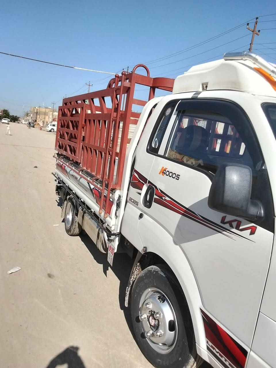 كيا حمل موديل 25 رقم بغداد باسمي مشروع وطني مكاني بالديوانيه سياره مكفوله كفاله سياره على وضع الشركه برغي واحد ما مفتوح بيه سياره جديده سياره محوره تانكي  ***********
