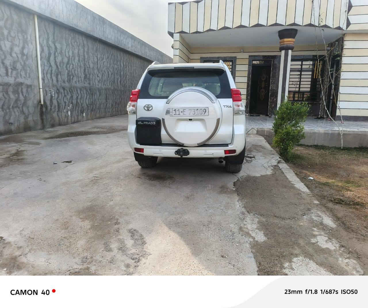 برادو موديل 2012
رقم بغداد 
السيارة باسمي
تحويل مباشر
6 سلندر
كير أوتو
محرك غير مفتوح
ماشي158000 كم

كفالة عامة
السيارة بحالة وكالة (كارتون
ثلاجة
7 راكب
3 قطع تبريد
دفع رباعي
مواصفات TXL المعروفة
ماعدا بلصورة موجود 
بيع مباشر او مراوس سيارة شماليه 
***********
