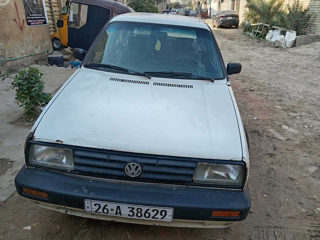 كولف موديل ٨٩
السعر ٢٥$ و بيها مجال 
العنوان بغداد البلديات 
رقم الهاتف ***********
