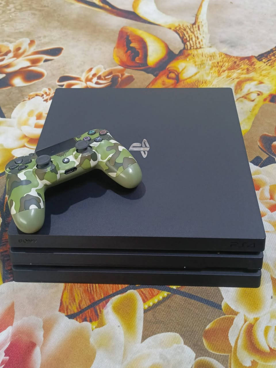 بلي فور برو مهكر ذاكرة واحد تيرا
الجهاز ما مفتوح لوك ستيكر ومهكر عن طريق القرص وبي مجموعة العاب ويا يده اصليه السعر ٣٠٠الرقم***********
