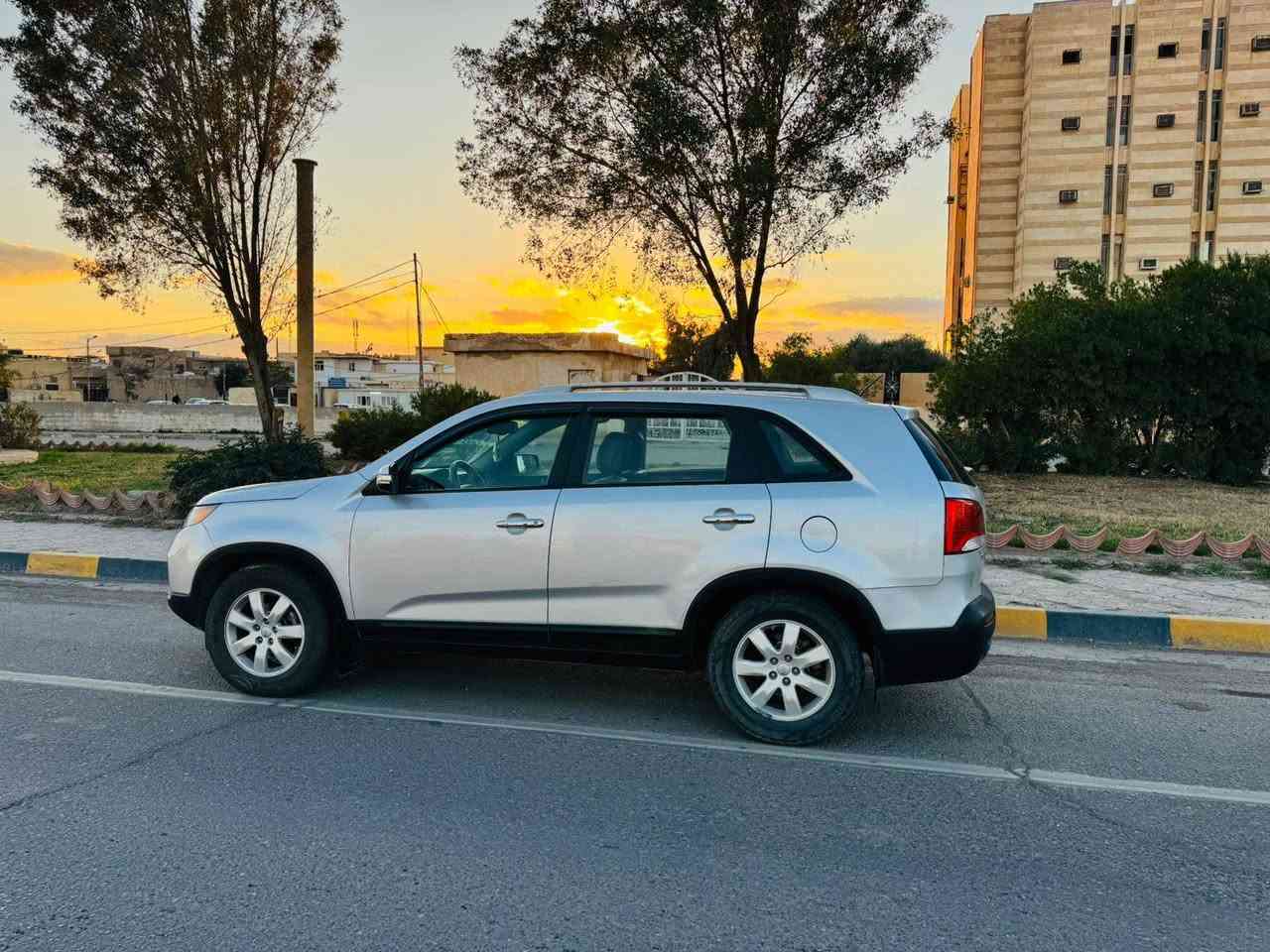 السلام عليكم..
ياالله ..للبيع نقداً واعتذر عن الاقساط والوعده
كيا سورنتو 2013 
لون سلفر  
محرك ٦ سلندر دوش شركه بدون فتح بدون عيب
كير  اوتوماتيك بدون عيب
7راكب
تبريد تدفئه كهربائيات كلها شفاله 
تحكم ستيرن فوول واوامر صوتيه
صاج اسود حتى 
نظام ايكو 
لايت ليد نهاري

كامره خلفيه وشاشه 
لايت كهربائي
مرايات كهربائيه 
بلوجكترات
حساسات خلفي
وباقي المواصفات معروفه …

السياره ترايها حيل ناعم بدون اي نقص جاهزه من كلشي الحمدالله 

🔺السياره شرط بدون صبغ   مكفووول شرط السونار والفحص

رقم صلاح الدين أنكليزي سنويه لل29/تحويل مباشر
بسعر مناسب154$..وبيها مجال للشراي يعني شوفهاوتدلل 
📍مكان السياره تكريت 
🔎للاستفسار رقمي…. ***********
