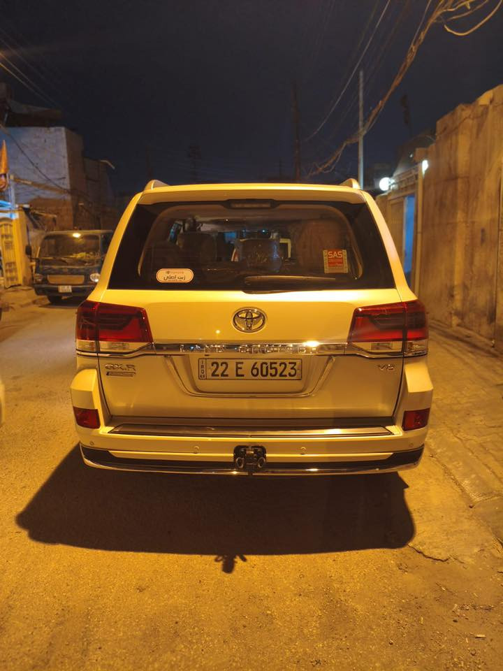 السلام عليكم 
 شركه (ساز) Landgruiser
موديل 2020مكفوله كفاله عامه 
ماشيه 46الف حقيقي
8سلندر 
كير محرك تبريد تدفئة وضع شركه السياره فول واحد على واحد 
بصمه 5 شاشات 3
3قطع تبريد 
رقم أربيل باسمي إنكليزي ثاني يوم مداور 
السعر 6 شدات و10 وبيها مجال 
علما السياره استخدام شخصي 
للاستفسار ***********
