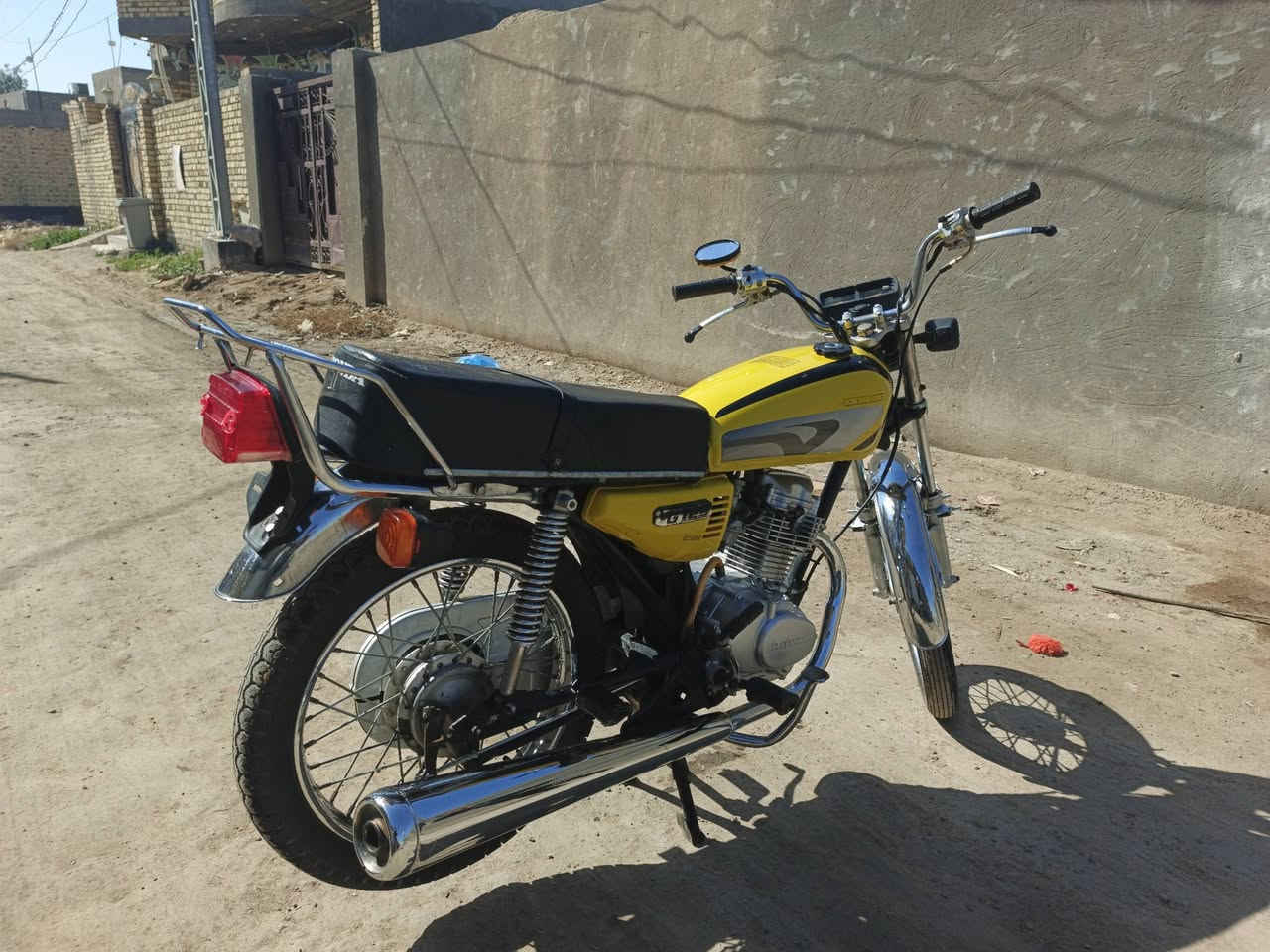 دراجه للبيع اوراق اصولي واسط قضاء الحي 
***********
