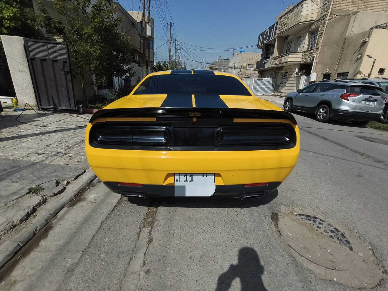 السلام عليكم 
للبيع جالنجر 2017
صفره بلادي
محرك6سلندر3600
 رقم بغداد 
مكانها صليخ
باسمنة
صور الحادث مرفقه
سياره جاهزه من كل النواحي
 صدر عام وتخم تاير قبل اسبوع
حجر بيئه جديد
بدون اي كلوب بالدشبول
السياره مبرمجه بالكامل. 
اي نقص بالسياره ماكو
ماشيه175 الف
شاشه جبيره
كشنات جلد بلاد
تشغيل عن بعد
كامره
 ويل حجم 20  ابو النجمه
الصبغ على كد الضرر
ايرباك برده فقط
سيرفيس كامل للسياره قبل اسبوع
السعر 165 وبيها مجال
***********
