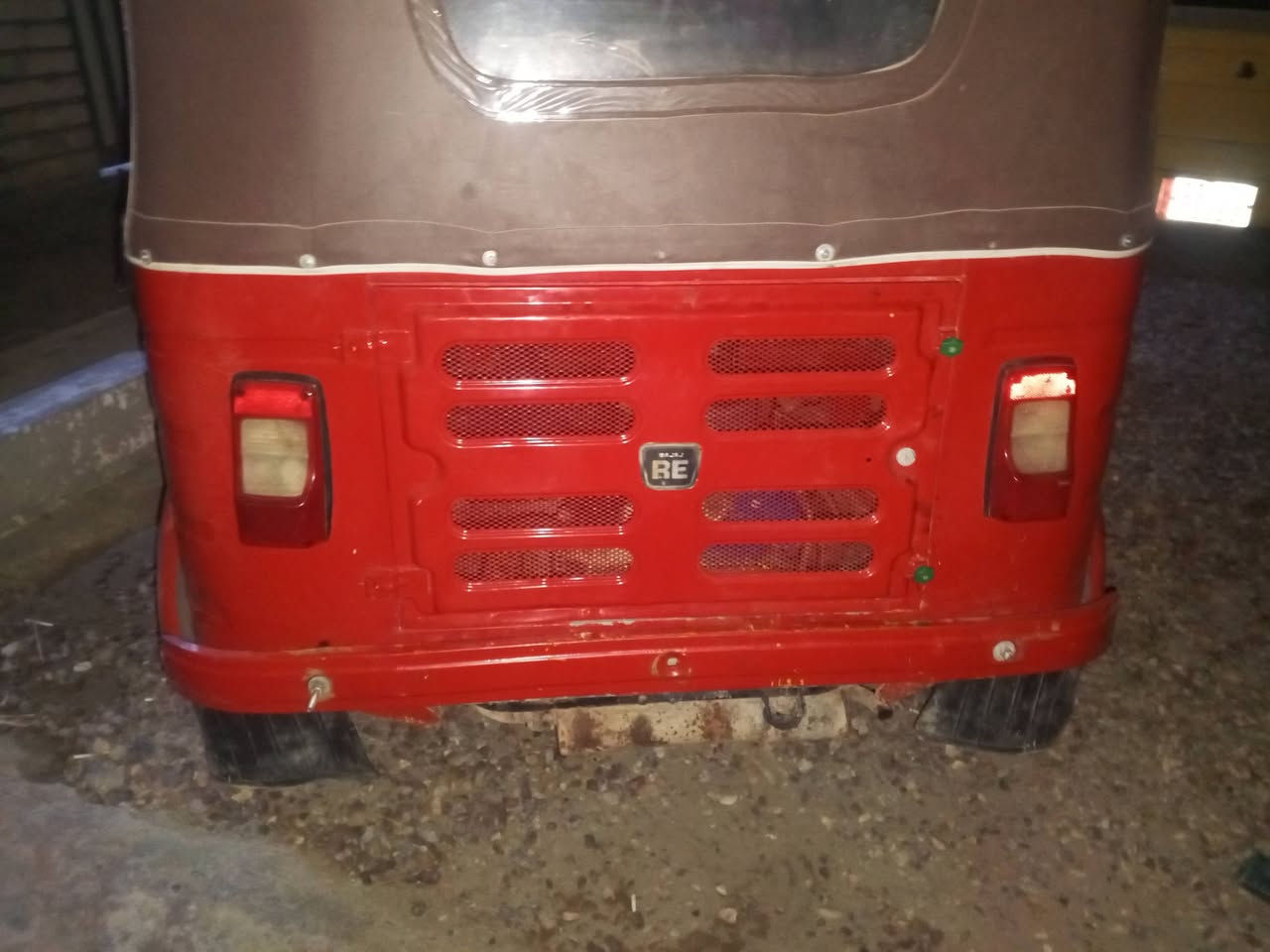 السلام عليكم ورحمه تكتك رقم وسنويه 18 تكتك خير من الله مابيه معجون مرشوشه جماليه سعر 4800 بيه مجال مكاني بغداد الغزاليه ***********
