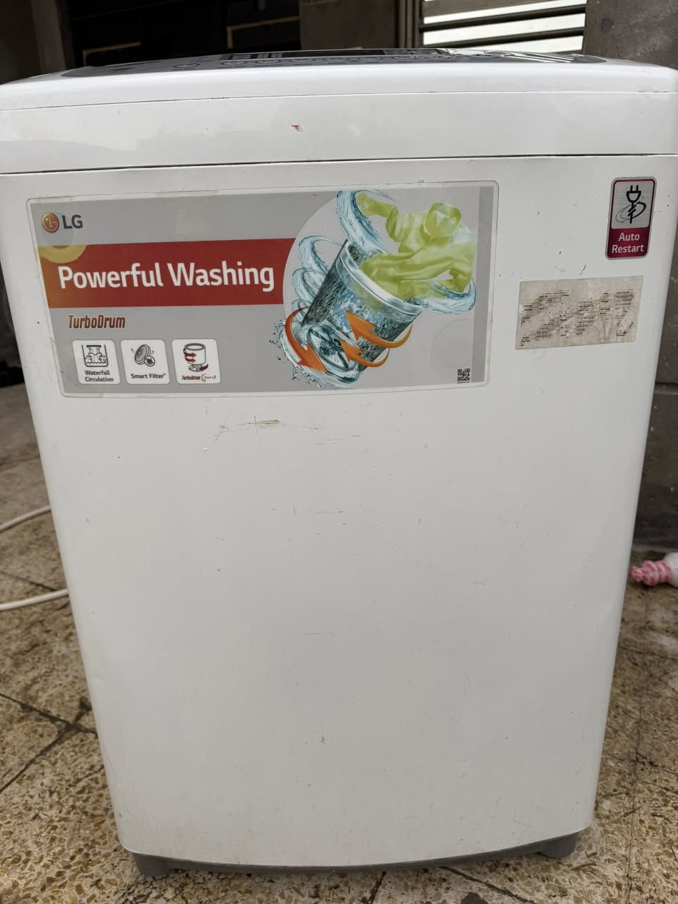 السلام عليكم
غسالة ال جي أوتوماتيك 
للبيع اصلي باب اول 
18 كيلو جديد جدا 
ضمان وفحص 
بغداد سعر 200 وبيها مجال
*********** واتساب
