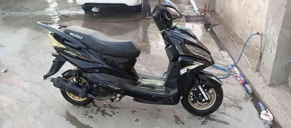 للبيع 
ميتور سنفور بومة جامبو 
ماكينة 150cc
ماكينة وكهرباء كلو شغال  منفيس موجود       سعر. 375الف
للتواصل 
***********
