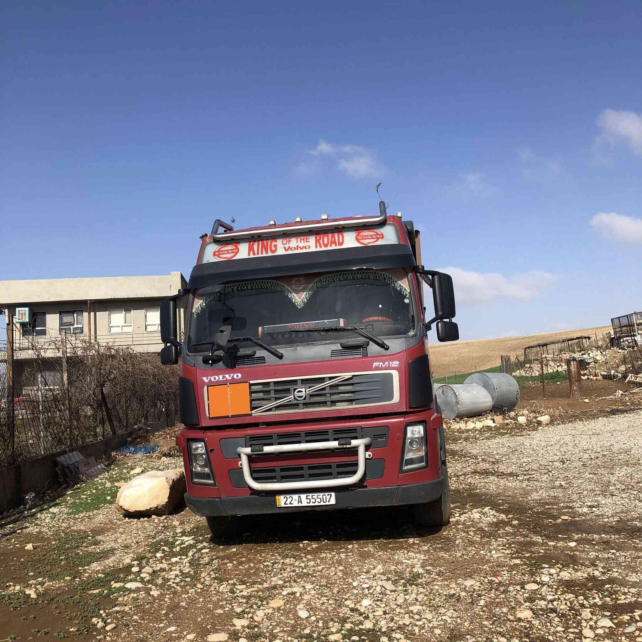 مۆدیل ۲۰۰٤ سەعال چوپ رینۆیە گێر ۳×۳ مەکینە٤٦۰ هاڤ ٤تەلقە تاقم تایەی نوێیە سعری ۲۲٥مەجال رەقەم تەلەفۆن ***********//***********
