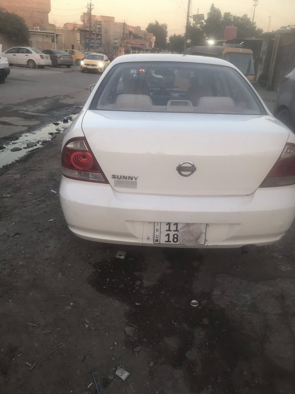 نيسان سني 2009 مكفوله من الصبغ والضربة فقط تكحيل سعرهه 87عنوان بغداد بلديات مكلف بنشر الشراي يتصل ع صاحبهه ***********
