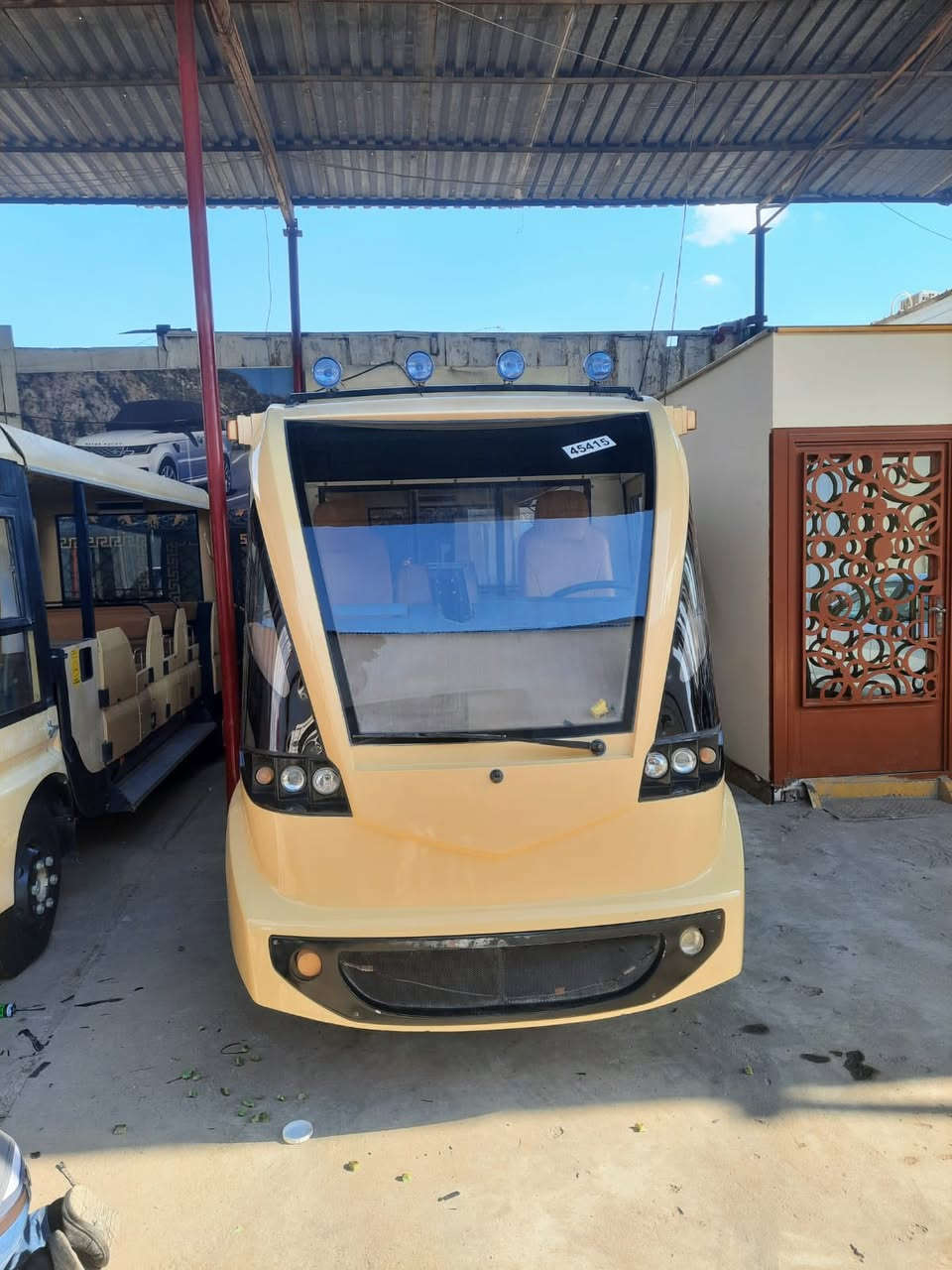 سلام عليكم 
يتوفر لدى معرض جوهرة الفنجان لتجارة السيارات والتجارة العامة ..
قطار للبيع … 
قطار للبيع المنشأ ياباني محرك اسوزو كامل مع فاركون عدد مقاعد في المقصورة والفاركون ٥٠ نفر تقريبا كهربائيات كاملة وتبريد في المقصورة موقع المعرض بغداد شارع الظلال مقابل شركة النقل البري للستفسار ***********
