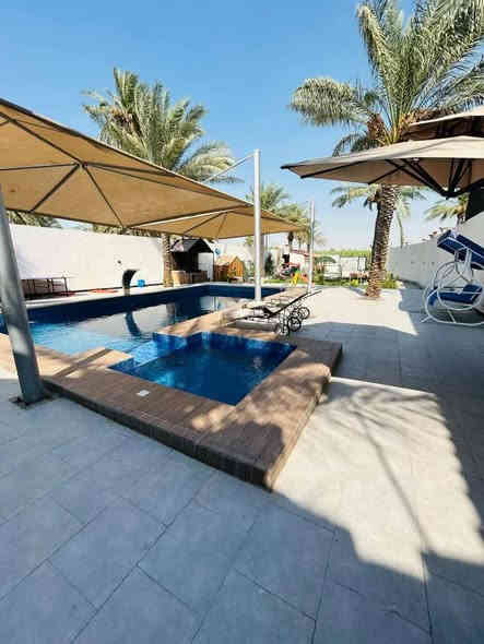 السلام عليكم  
 #مزرعه_للبيع المساحه900متر واجهيه 15 متر
 تحتوي المزرعه  على[حديقه كبيره -  مسبح كبير -مسبح اطفال-بيت كبير] 
يحتوي 🏠البيت على [صاله كبيره - مطبخ -غرف نوم نضام سويت2-مجمع صحيات خارجي ] البيت شغل درجة اولى 
⬅️نوع العقار  طابو زراعي سند 25 اقرار محكمه 
⬅️العنوان #بغداد_الدوره_البوعيثه 
     شارع الزهور 
🔷️للاستفسار اكثر خاص او الاتصال ع  الرقم التالي
☎️***********
☎️***********
