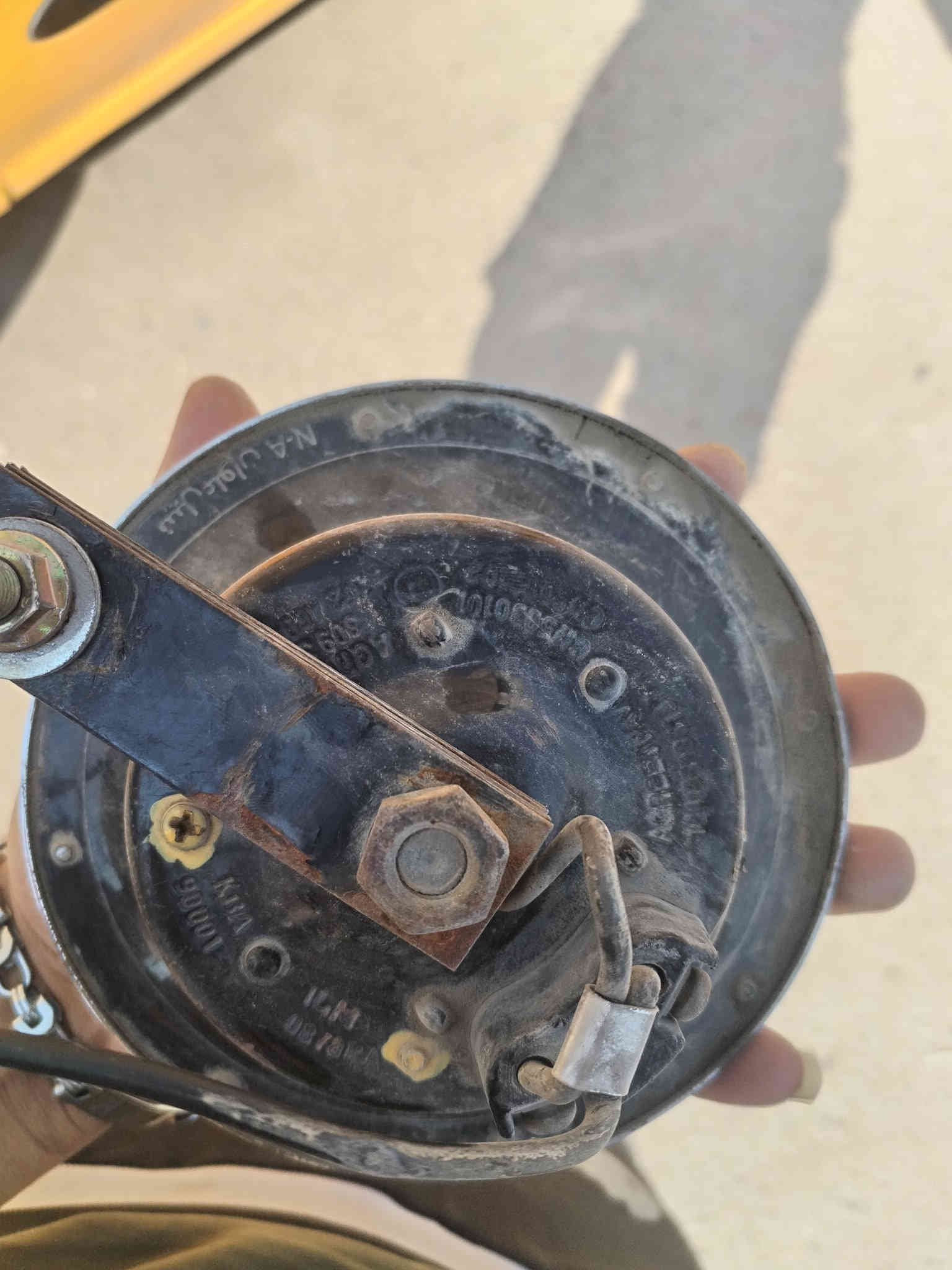 تك هورن بوش مال نبيل علوان وجبه قديمه فول سعر 50وبي مجال حك جيه فقط بغداد لامين ***********
