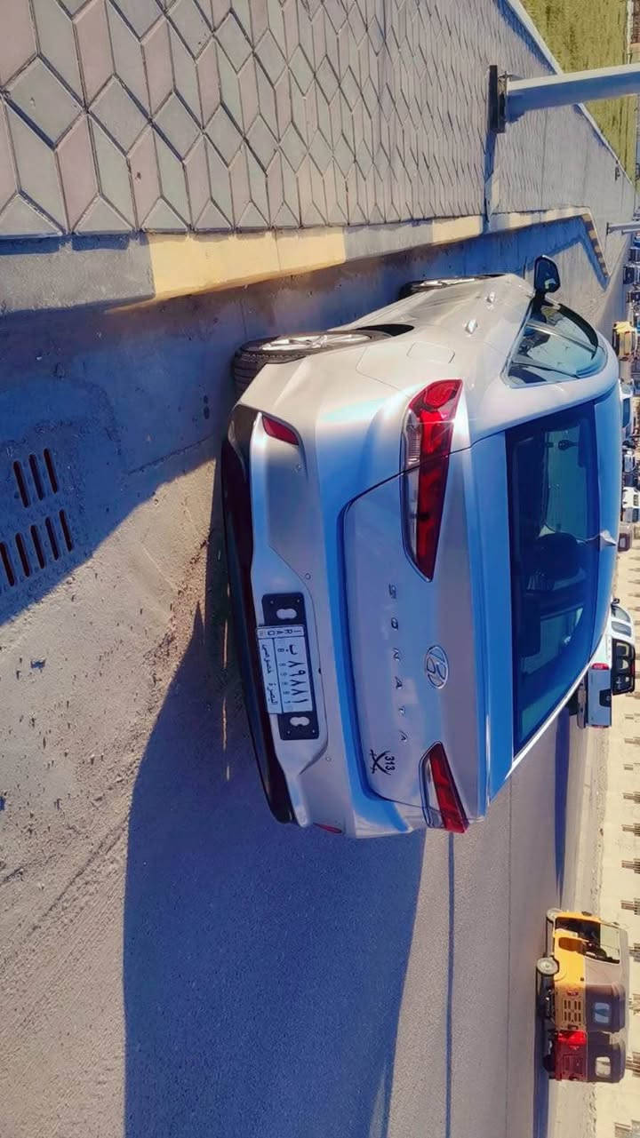 السلام عليكم ***********
سوناتا 2020وراد كوري كفالة من الضربة 
بيها باب خلف السايق مفتوح 
وبيها جاملغات خلفي ايمن وايسر بيهن صبغ فقط حلو مفحوصه يم المندلاوي تحم ستيرن جهتين محرك مامفتوح ولاتبخير ولاتنقيص محرك دووش وكير Atتبريد وتدفئة وماشية 83 الف سنويه لغايه 2027 مشروع وطني وصاحبها جاهز للتحويل عنوان السيارة الجمعيات والسعر 165 ورقه
*********** الزبير, البصرة
