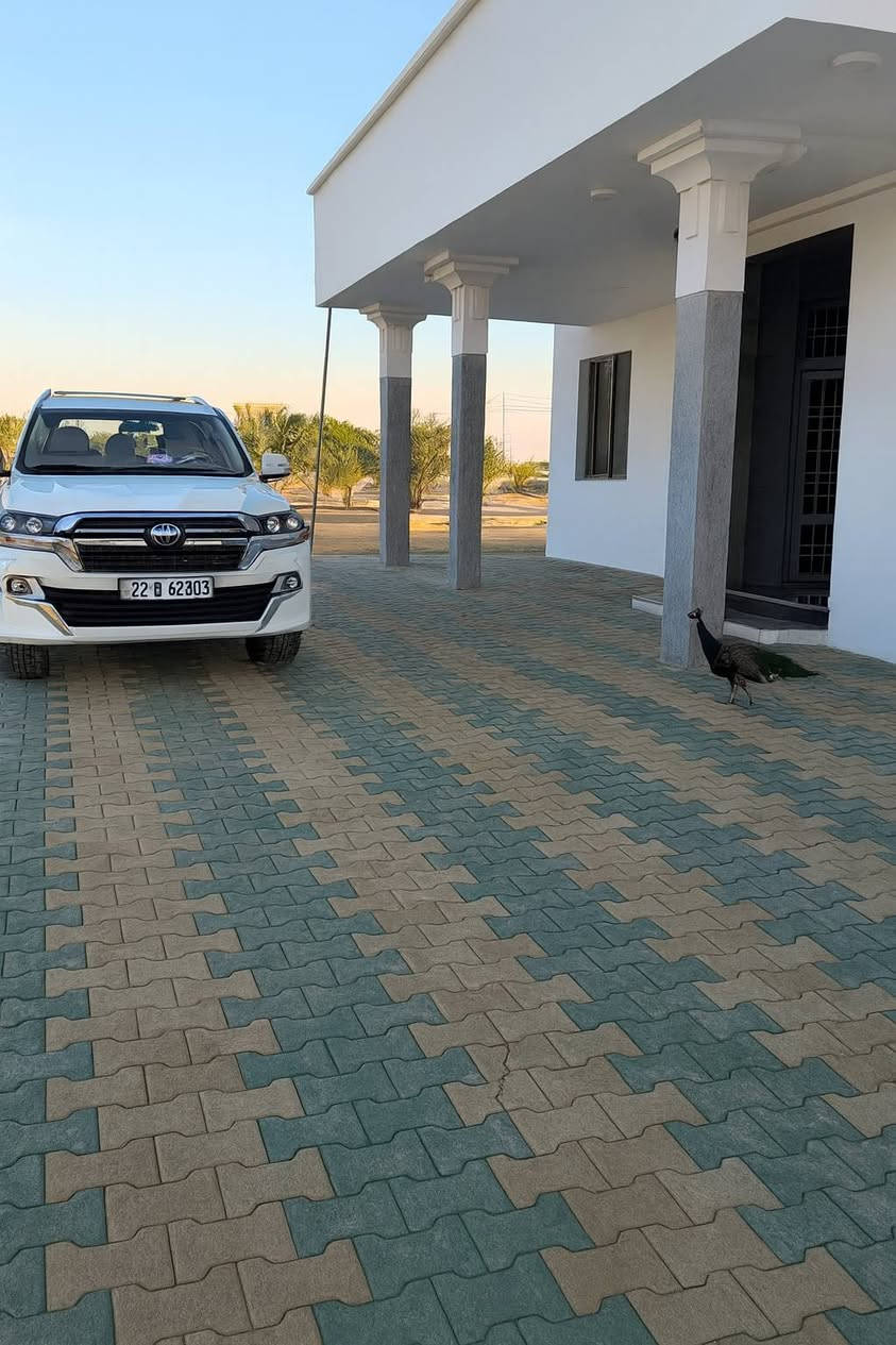 من رخصت مدير الگروب
للبيع لاندكروز موديل 17  / VXS معروفه مواصفات هاي الفئه
مكفوله من الصبغ والبارد  والگير والمحرك والحداديه
السعر 595 ورقه  وبيها مجال
***********
***********
