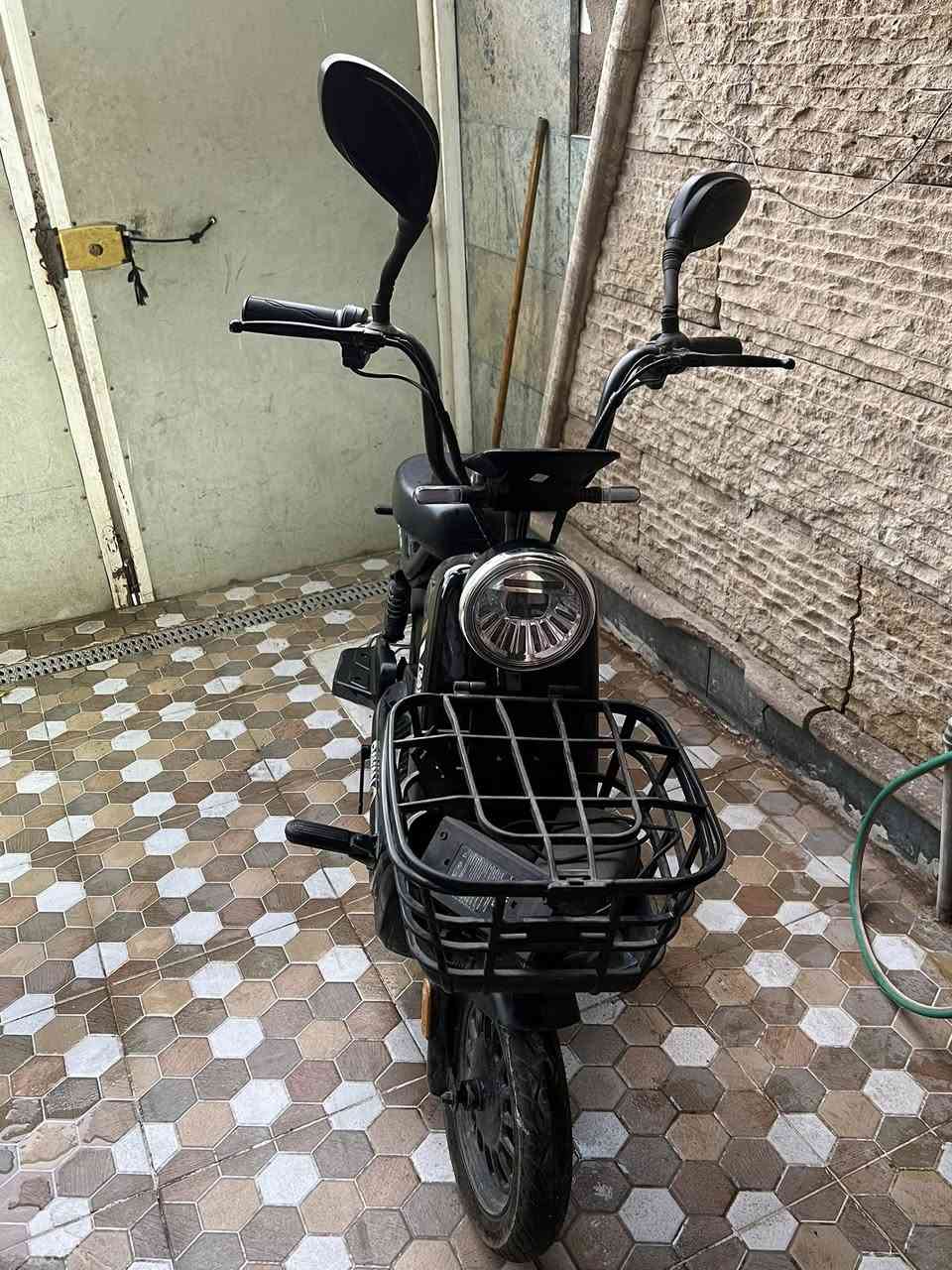 السلام عليكم. دراجه شحن نوع الريان. استخدام 10تيام  فقط
سعر 300 للستفسار اتصل على رقم ***********
