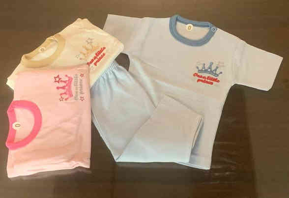 محل مرتضى كريم لملابس الاطفال 
                   ولادي .   بناتي .  اطفالي .  بيبي
                         تجهيزات حديث ولاده
         احزمه  .        .    ملابس داخليه    .    قبعات 
       هدايا.        قرطاسيه    .  العاب       اكسسوارات 
   👚👚👗👗👖👖👕👔👔🎒🎒👒👒🎽🎽
                      الناصريه ..قضاء الرفاعي
                 السوق الكبير .....شارع الندافين     
                    يوجد  لدينا خدمه توصيل 
     موبايل.    ***********     //      *********** 
  رابط قناة التليغرام https://t.me/mmmmbebe
      حساب انستغرام   mekatbabe  
                                 mortd.88 
               تجهزات حديث ولاده 
      تجهيز كامل للاطفال حديثي الولاده 
        كل ما تحتاجونه لطفلكم موجود 
جديدنا 
موديلات اوفر 
موديلات تراك اطفال بيبي حديثي الولادة
