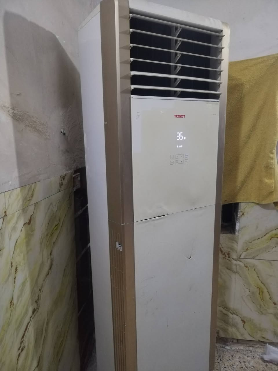سلام عليكم سبلت توسوت 3 طن جهاز غير داخل تصليح نضيف السعر 850 وبي مجال مكان بغداد رقم ***********
