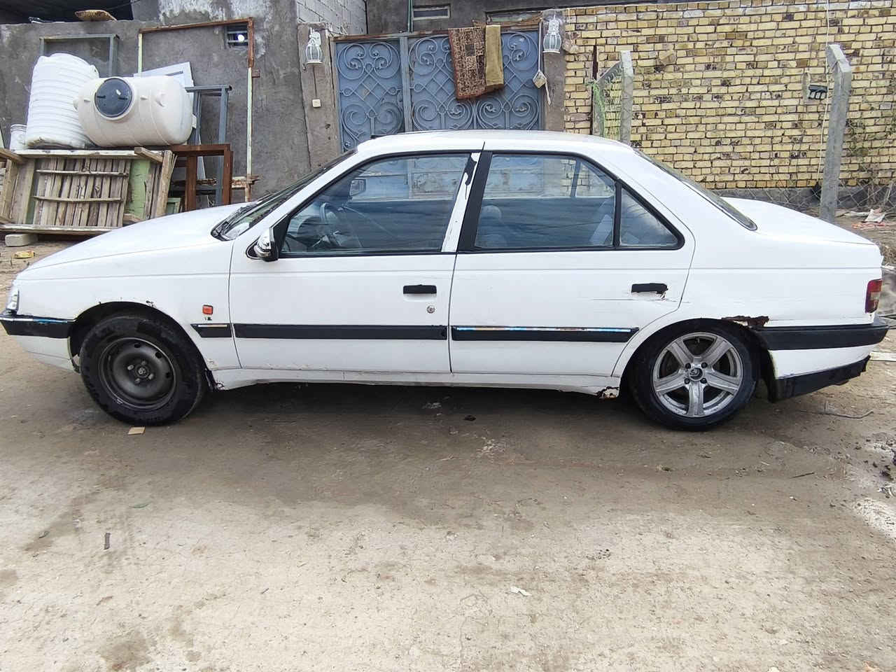 السلام عليكم سياره بيجو 405 موديل 2009 مكينه ستوني شاده حداديه وكير خير من الله االسعر 30
***********
