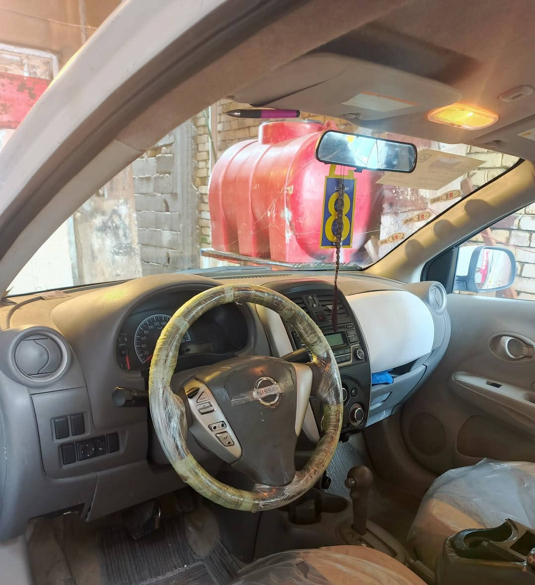 نيسان سني2014 خليجيه ادوات ادوات كصه جنطه مكينه كير حداده تبريد كفاله مطابقه رقم وسنويه طبق اصلي السعر 35رقم ***********
