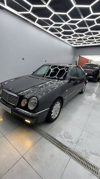 مارسدس ام عيون E320  فئة افنكارد اعلى المواصفات  محرك V المرغوب صبغ عا...