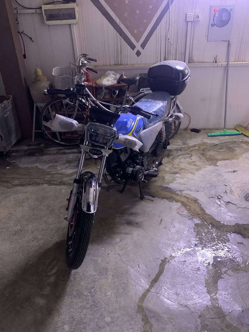 دراجة سونيك محرك ٢٠٠ موديل ٢٥ الشاشة مكسورة وتانكي مطعوج شوي مثل ما واضح بصورة


**إذا كنت صاحب هذا الإعلان وتريد حذفه لأي سبب، رجاءا أرسل رسالة إلى الدعم الفني**