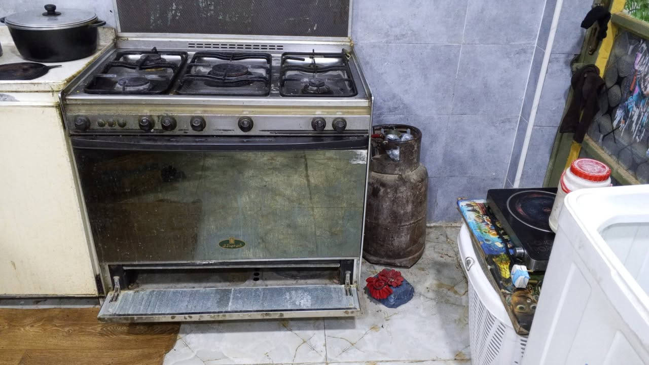 سلام عليكم طباخ كريازي شغال للبيع 125 بي مجال بصيط حي الغدير قرب فلكة القاضي ***********
