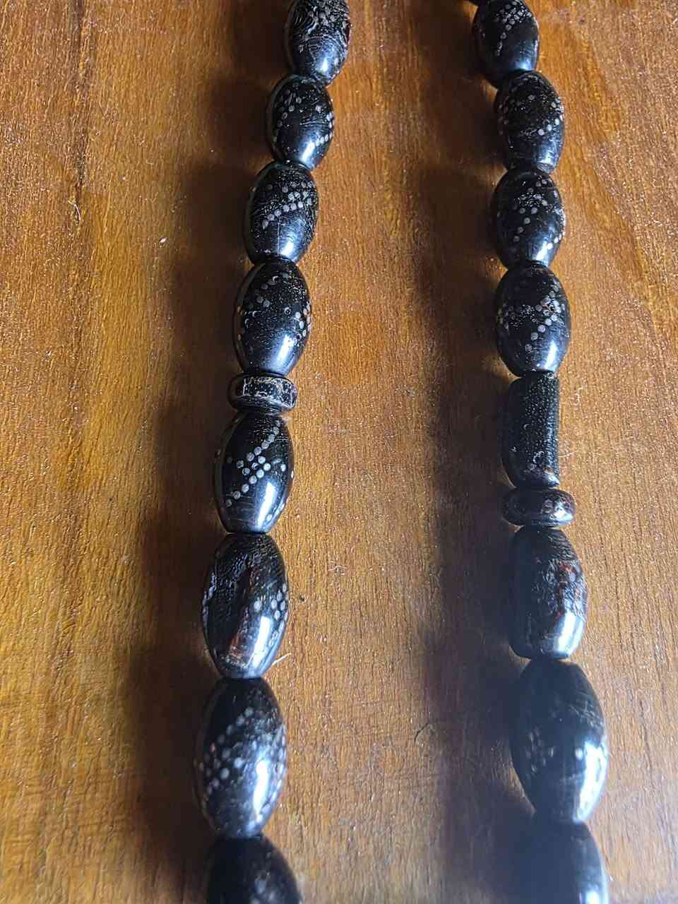 مراوس بسبحتين قديمات جدن وحده يسر سعودي قديمه جدن وثانيه باي زهر ثلث قديمه مراوس شعدك خاتم صياغه ثقيله او قالب صياغه ثقيله مكاني بغداد مدينه الصدر نهايت شارع الىفلي *********** هاذ رقمي
